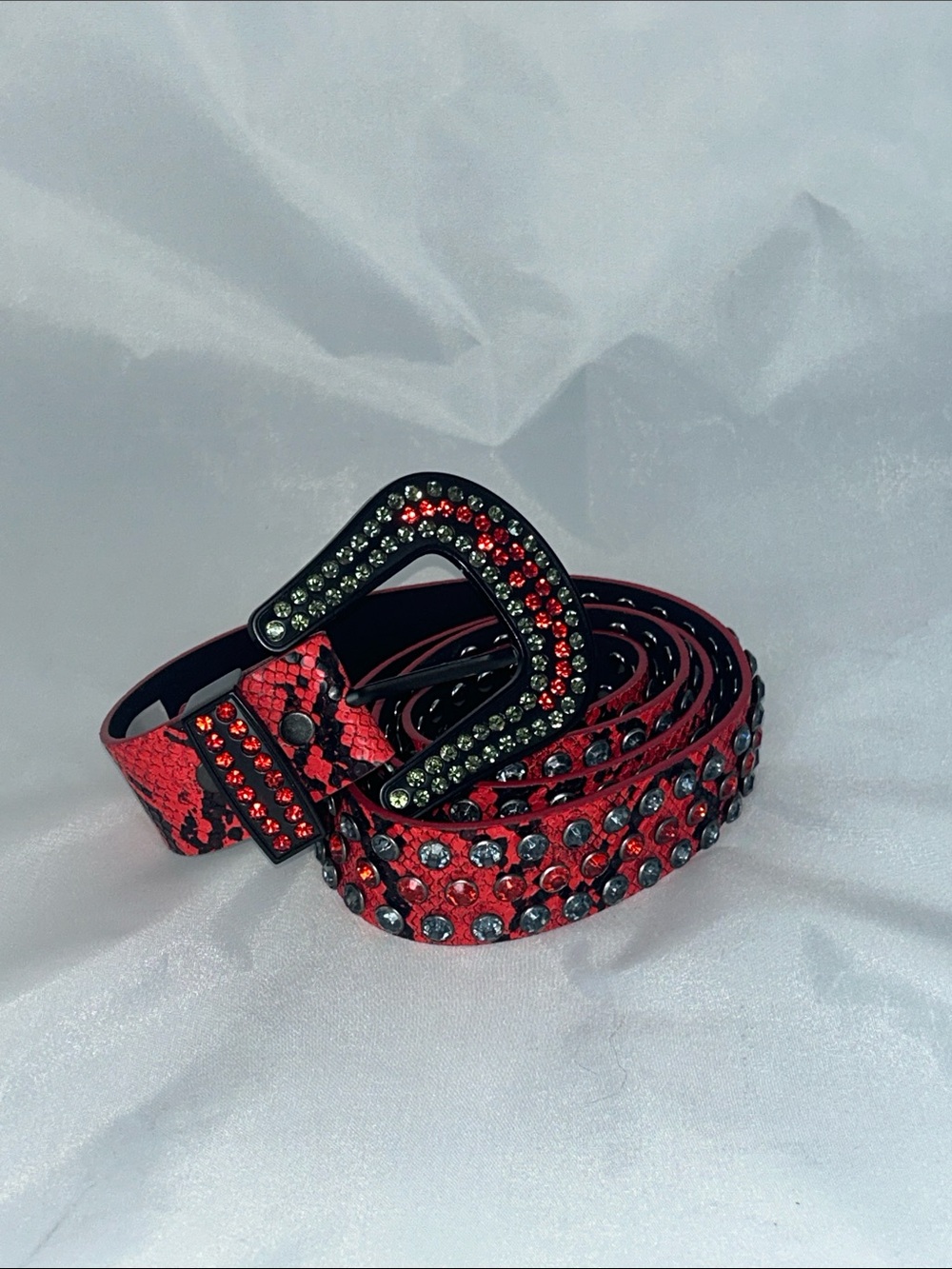 Red Crystal-Embellished Men's Belt with Rhinestone Buckle